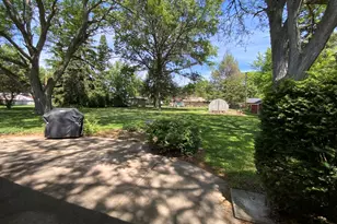 2271 Fitchome St, Aurora, IL 60506 - Photo 16