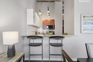 3150 N Sheffield Ave, Chicago, IL 60657 - Photo 10