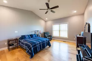 910 Declaration Dr, Savoy, IL 61874 - Photo 12