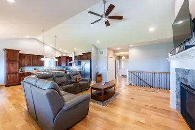 910 Declaration Drive, Savoy, IL 61874 - Photo 4