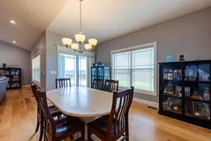 910 Declaration Dr, Savoy, IL 61874 - Photo 10