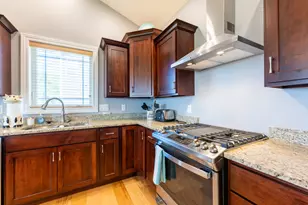 910 Declaration Dr, Savoy, IL 61874 - Photo 8