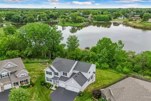 125 Stowe Ct, Volo, IL 60020 - Photo 1
