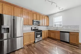 1357 W Alder Creek Dr, Romeoville, IL 60446 - Photo 4