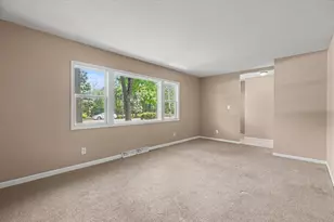 103 Dakota Dr, Loda, IL 60948 - Photo 6