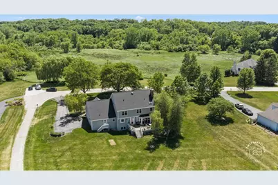39W016 W Hilltop Drive, Saint Charles, IL 60175 - Photo 32