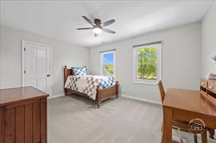 39W016 W Hilltop Dr, Saint Charles, IL 60175 - Photo 22