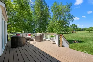 39W016 W Hilltop Dr, Saint Charles, IL 60175 - Photo 30