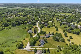 39W016 W Hilltop Dr, Saint Charles, IL 60175 - Photo 34