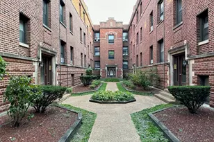 933 W Sunnyside Ave, Chicago, IL 60640 - Photo 1