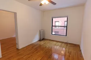 933 W Sunnyside Ave, Chicago, IL 60640 - Photo 8