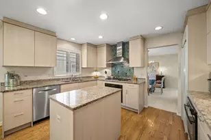 1618 McCraren Rd, Highland Park, IL 60035 - Photo 8
