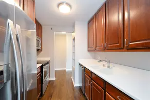 1122 N Clark St, Chicago, IL 60610 - Photo 8