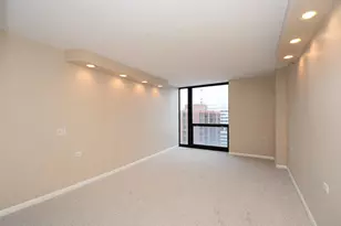 1122 N Clark St, Chicago, IL 60610 - Photo 12
