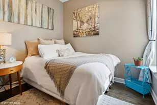 1326 W Huron St, Chicago, IL 60642 - Photo 12