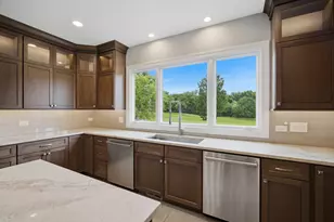 56 Hillburn Ln, North Barrington, IL 60010 - Photo 12