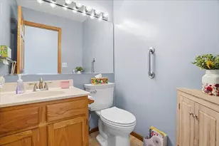 3413 Harbor Ridge Dr, Zion, IL 60099 - Photo 18
