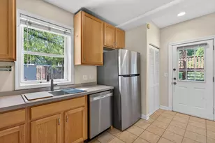 4308 W Waveland Ave, Chicago, IL 60641 - Photo 14