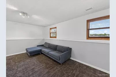 909 Northfield Avenue, Harvard, IL 60033 - Photo 16