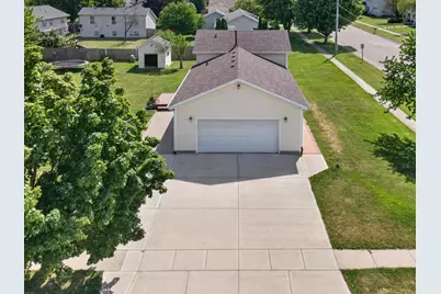 909 Northfield Avenue, Harvard, IL 60033 - Photo 22