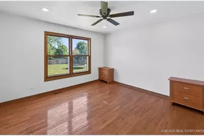 909 Northfield Avenue, Harvard, IL 60033 - Photo 10