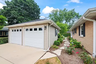 518 S See Gwun Avenue, Mount Prospect, IL 60056 - Photo 32
