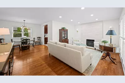 518 S See Gwun Avenue, Mount Prospect, IL 60056 - Photo 8