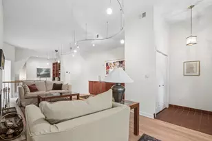 23 E Goethe St, Chicago, IL 60610 - Photo 6