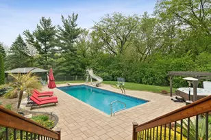 5229 Briarcrest Ln, Long Grove, IL 60047 - Photo 6