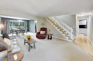 599 St Andrews Ct, Crystal Lake, IL 60014 - Photo 6