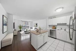 545 N Dearborn St, Chicago, IL 60654 - Photo 4