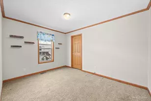173 Northshore Rd, Elgin, IL 60123 - Photo 14