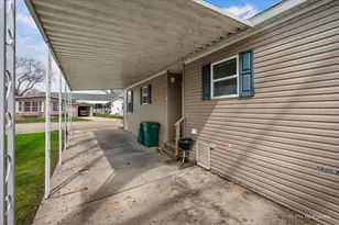 173 Northshore Rd, Elgin, IL 60123 - Photo 20