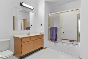 1440 Foxcroft Dr, Aurora, IL 60506 - Photo 12
