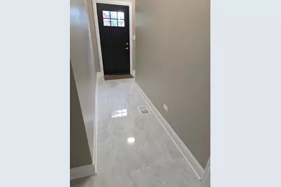 35 N Mayfield Avenue, Chicago, IL 60644 - Photo 8