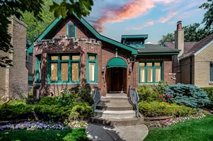 9553 S Hamilton Ave, Chicago, IL 60643 - Photo 2