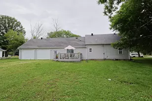 230 Fairfax St, Carlyle, IL 62231 - Photo 26