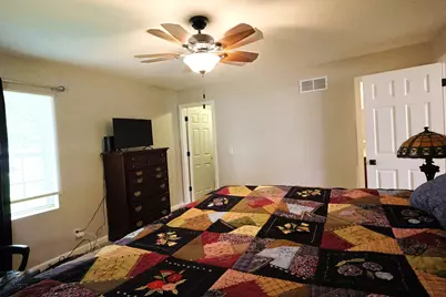 230 Fairfax Street, Carlyle, IL 62231 - Photo 10