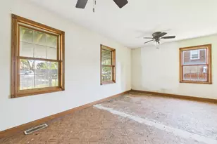 8133 S 85th Ct, Justice, IL 60458 - Photo 10