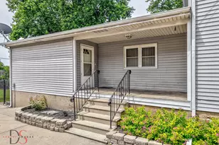 215 De Soto St, Ottawa, IL 61350 - Photo 22