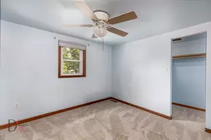 215 De Soto St, Ottawa, IL 61350 - Photo 14