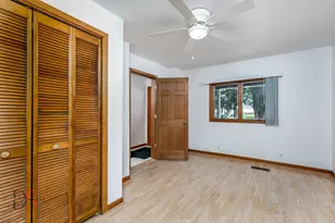 215 De Soto St, Ottawa, IL 61350 - Photo 12