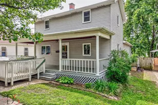215 De Soto St, Ottawa, IL 61350 - Photo 2
