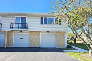 134 Shattuck Ct, Schaumburg, IL 60194 - Photo 1