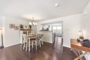 302 Devoe Dr, Oswego, IL 60543 - Photo 8