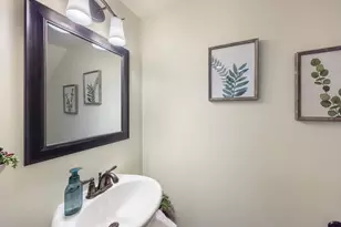 302 Devoe Dr, Oswego, IL 60543 - Photo 12