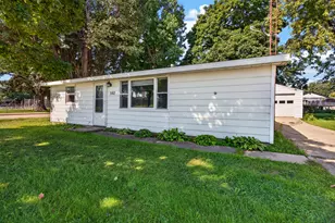 102 N Woodlawn St, Downs, IL 61736 - Photo 32