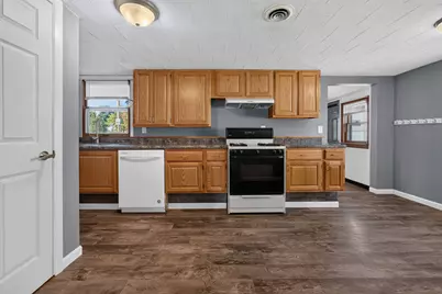 102 N Woodlawn Street, Downs, IL 61736 - Photo 10