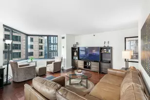 401 E Ontario St, Chicago, IL 60611 - Photo 4