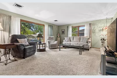 3607 W Clover Avenue, McHenry, IL 60050 - Photo 6